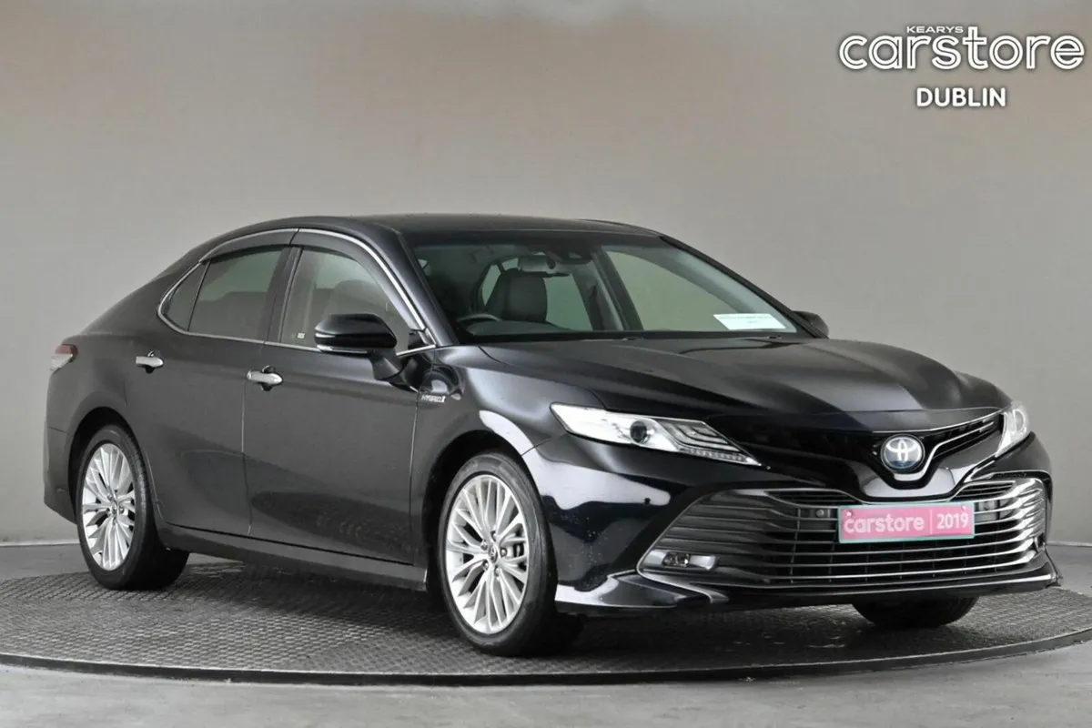 Toyota Camry 2.5 HYBRID **FULL LEATHER**HEAD-UP DI - Image 1