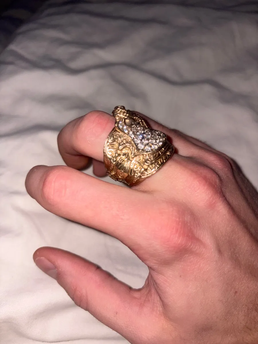 Gold saddle ring - Image 2