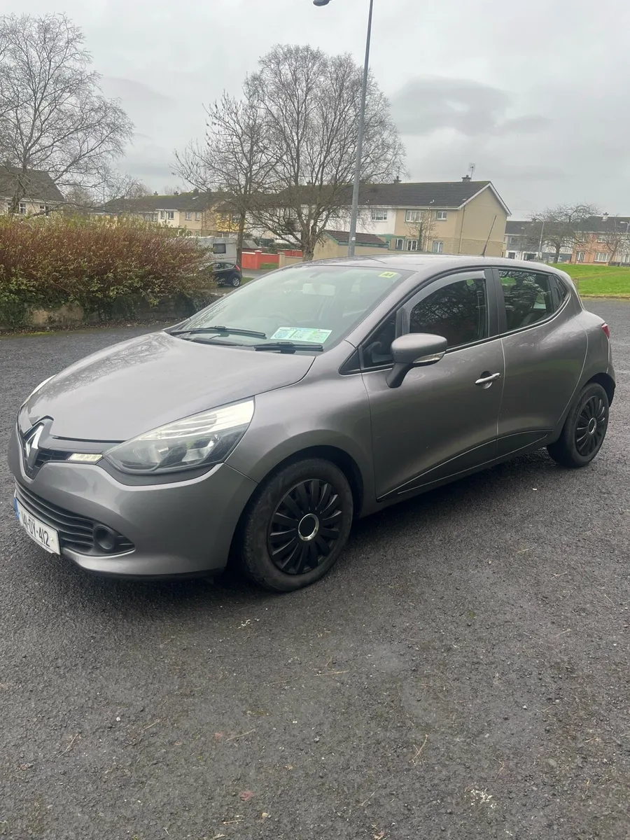 Renault Clio - Image 1