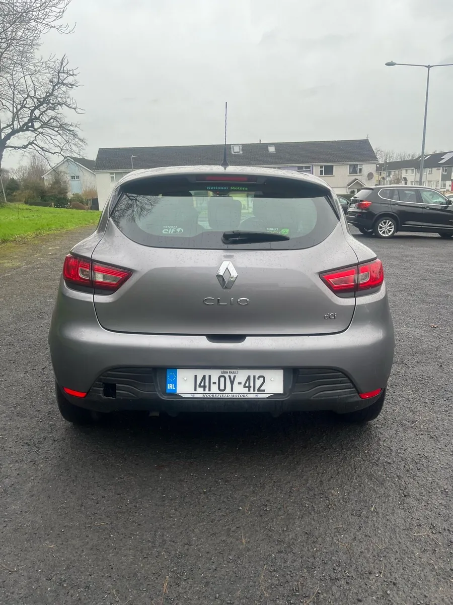 Renault Clio - Image 4