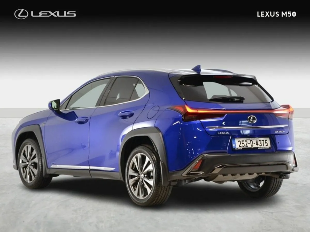 Lexus UX F Sport Design - Image 3
