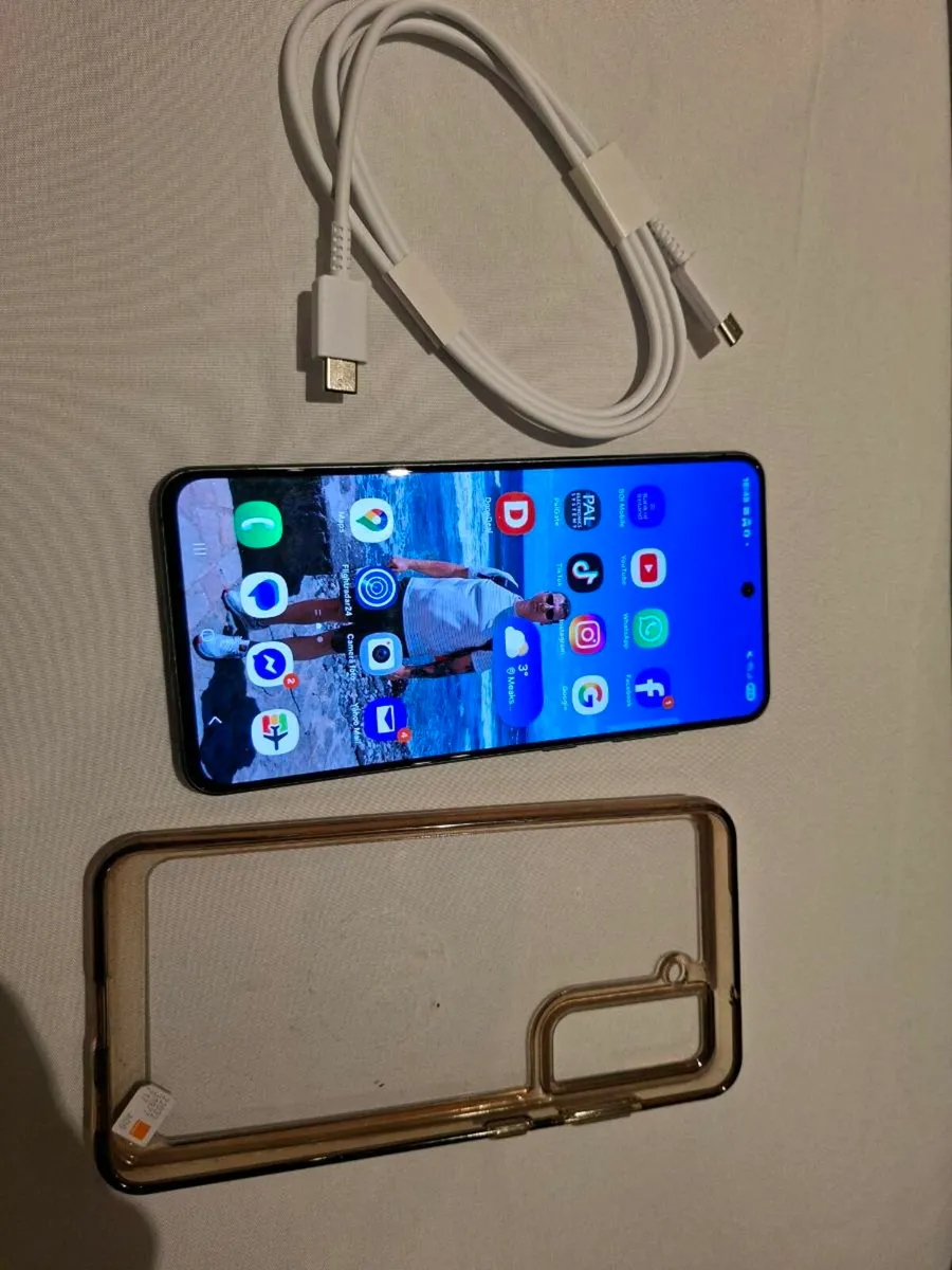 SAMSUNG S21 FE,5G - Image 4