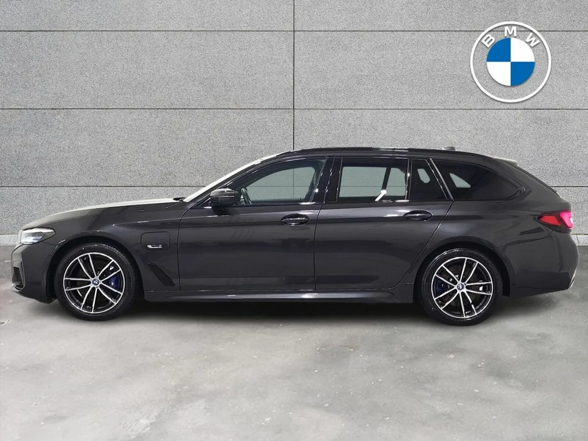 BMW 5-Series 530e M Sport Touring - Image 4