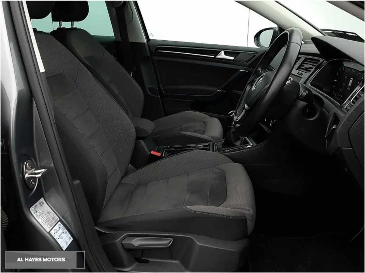 Volkswagen Golf **HIGHLINE**R CAMERA**SAT NAV**NCT - Image 4
