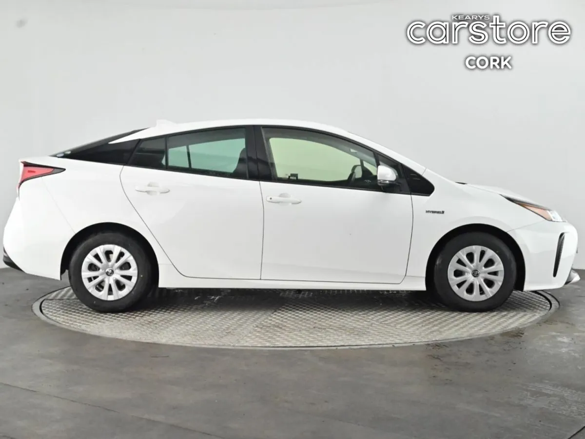 Toyota Prius 1.8 Hybrid Auto - Image 2