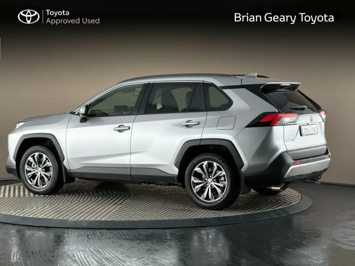 Toyota RAV4 HYBRID SOL - Image 2