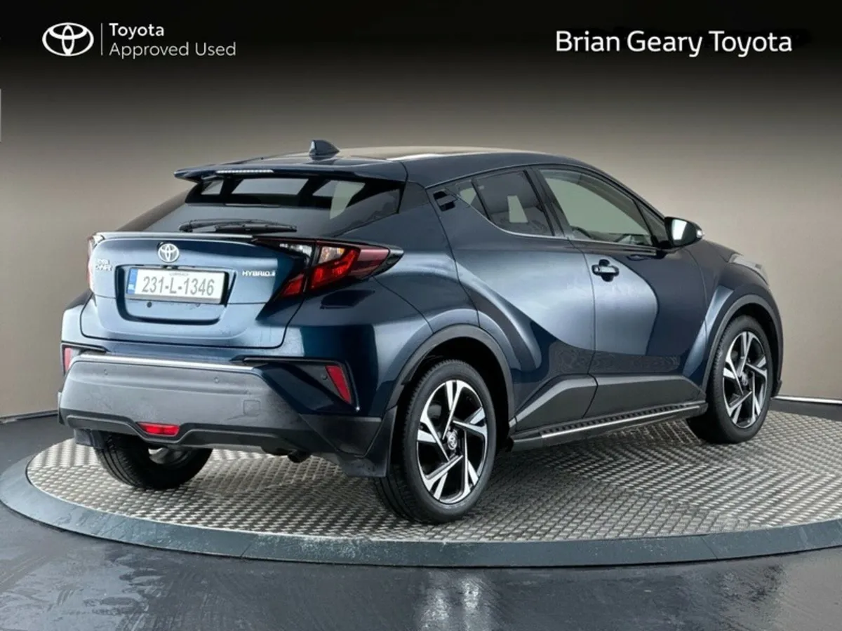 Toyota C-HR HYBRID SPORT - Image 2