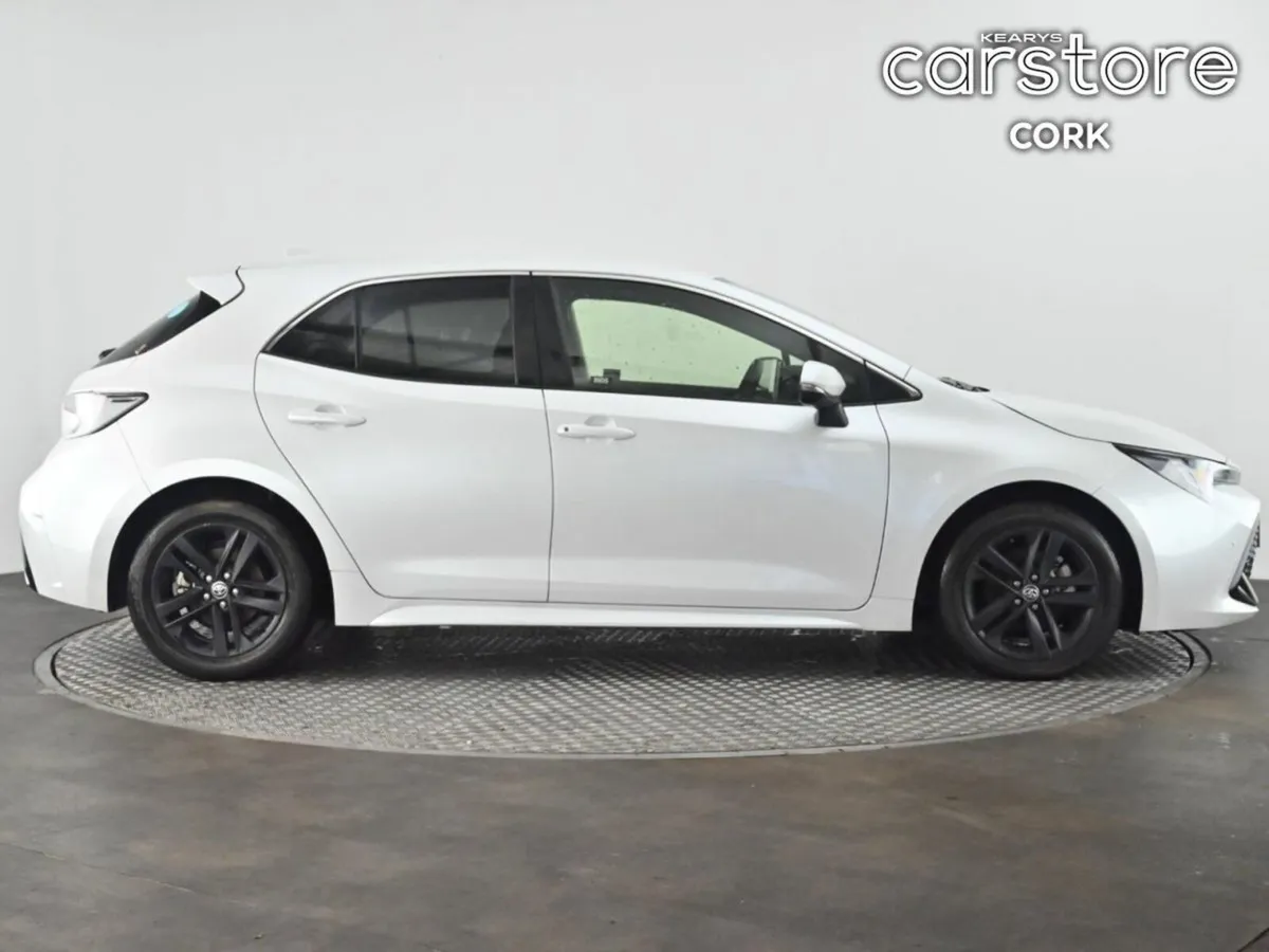 Toyota Corolla 1.8 Hybrid Auto - Image 2
