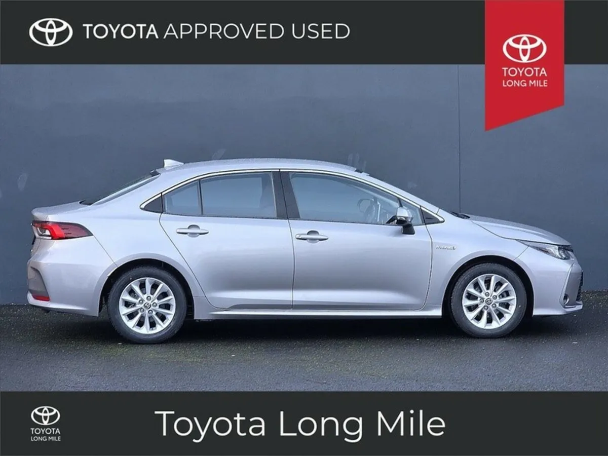 Toyota Corolla 1.8 Hybrid Luna 4dr - Image 3