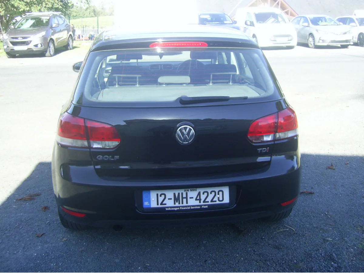Volkswagen Golf 1.6 TDI S 105PS 5DR - Image 4