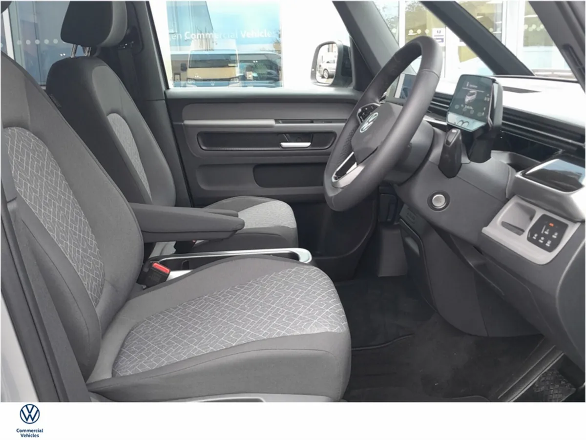 Volkswagen ID.Buzz Life 86Kwh 280Bhp LWB - Image 3
