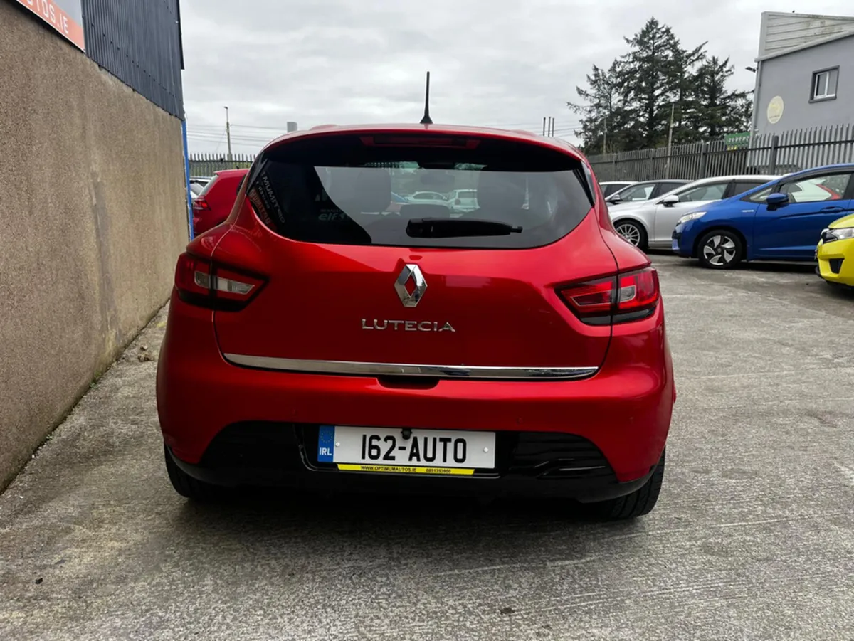 Renault Clio 1.2 PETROL AUTOMATIC - Image 2