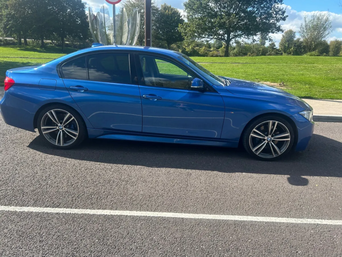 BMW 3-Series D M SPORT ZLMG 4DR AUTO - Image 4