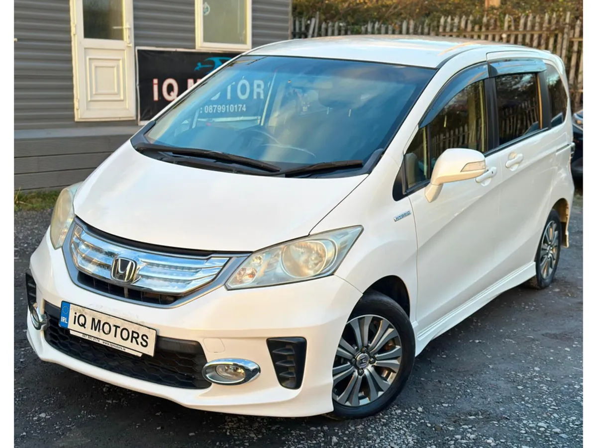 Honda Freed 1.5 Petrol Hybrid Petrol 7 Seater Fres - Image 2