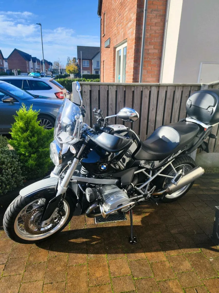 BMW R1200R Classic only 8k miles - Image 2