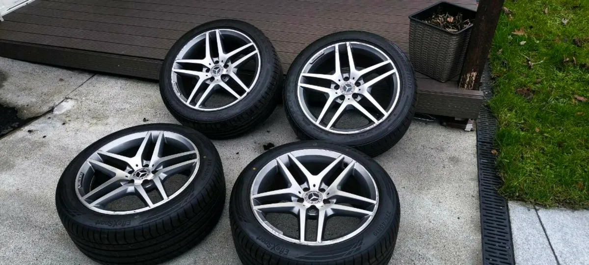 19 AMG Alloys with new tyres - Image 1