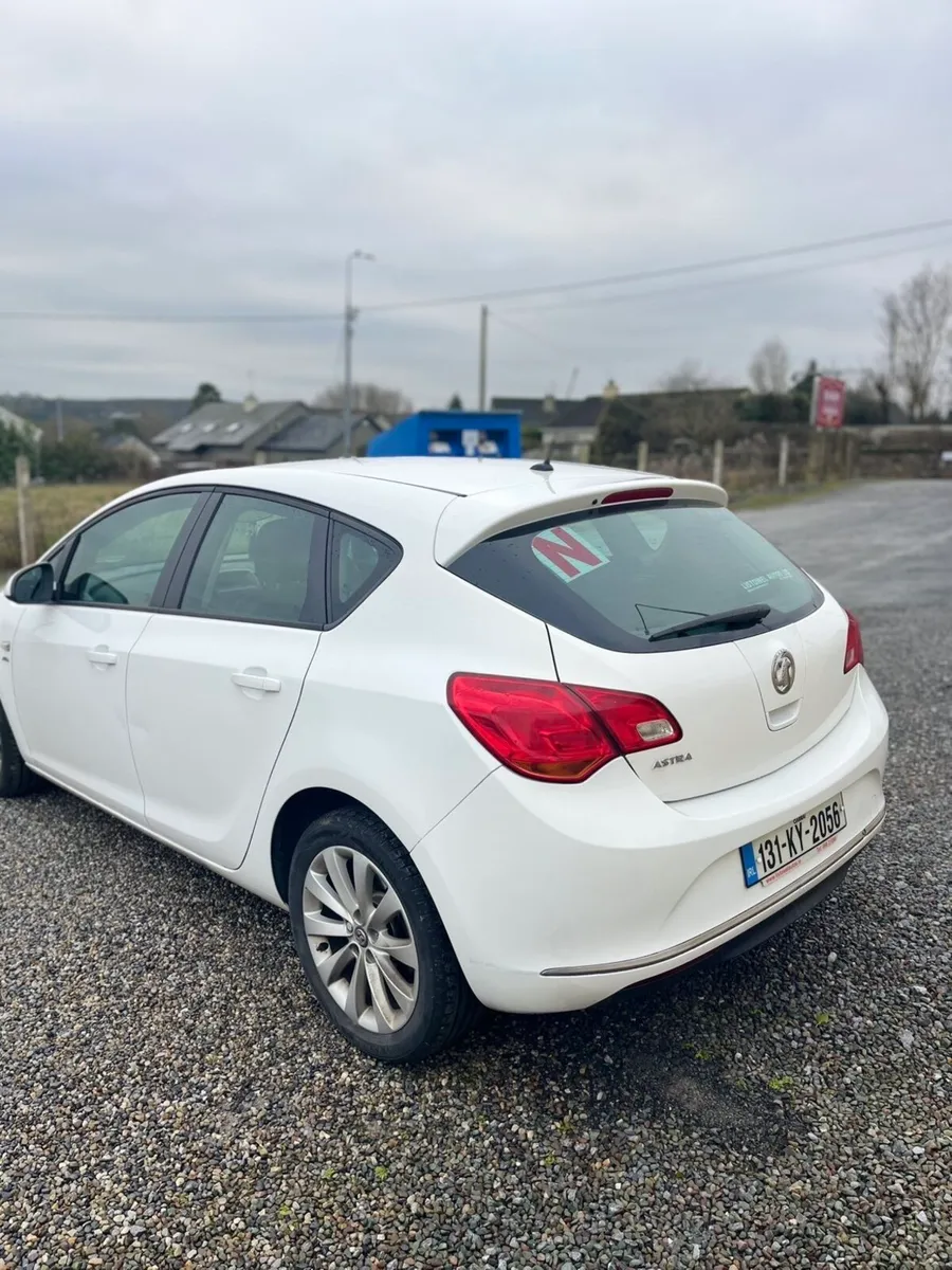Vauxhall Astra 1.4 Petrol - Image 3