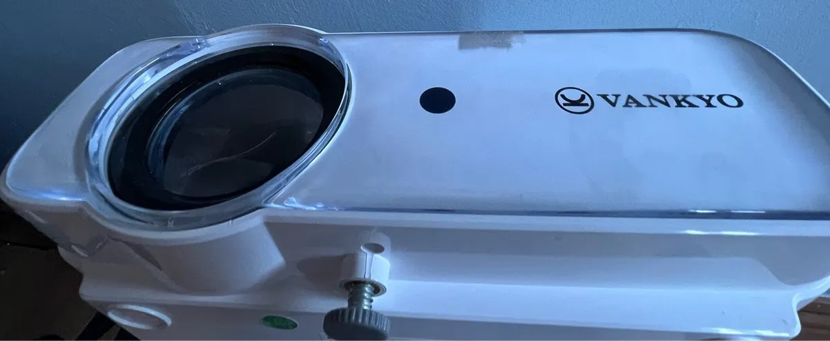 BRAND NEW PROJECTOR - Image 2