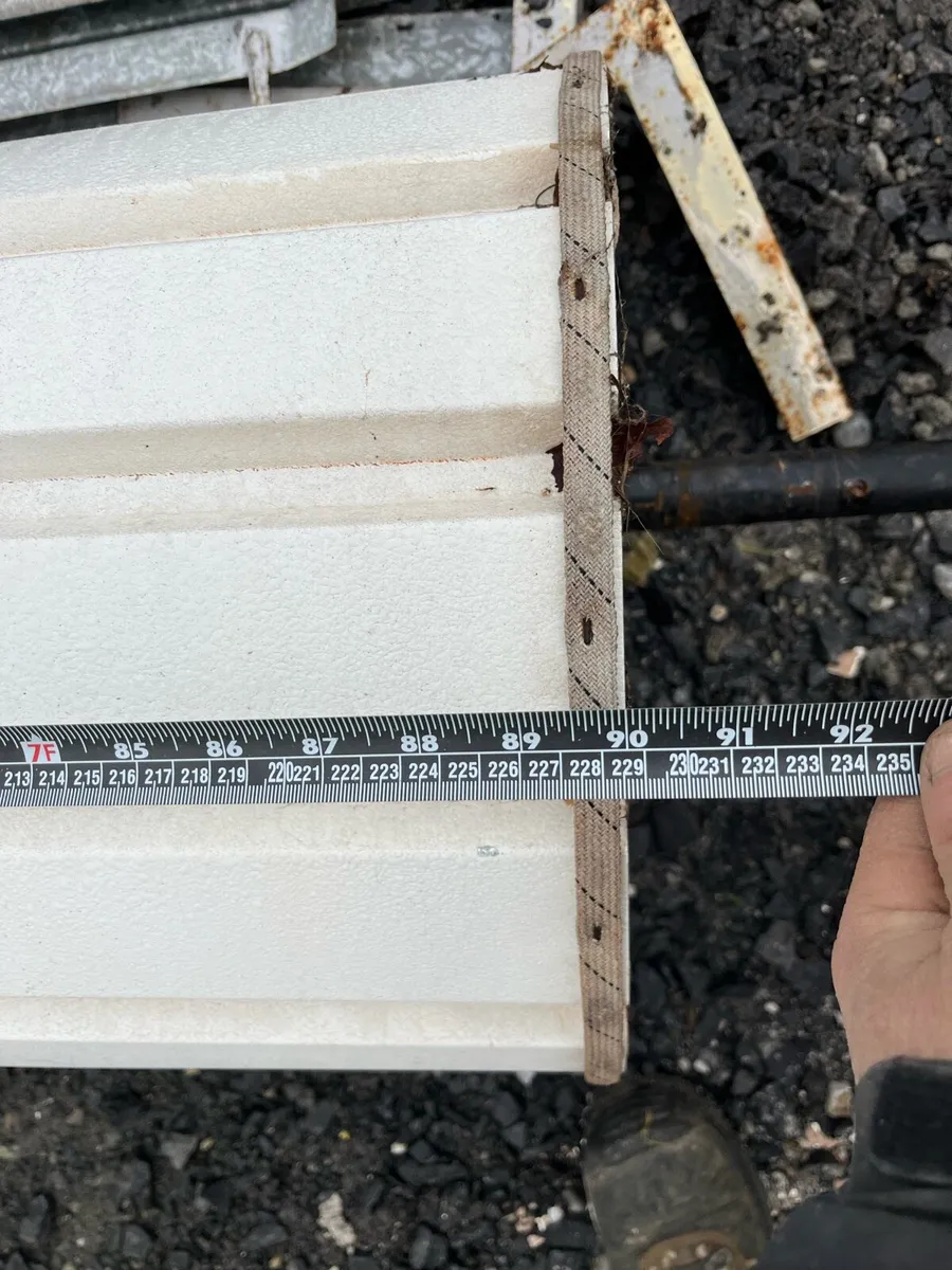 Roller door - Image 2