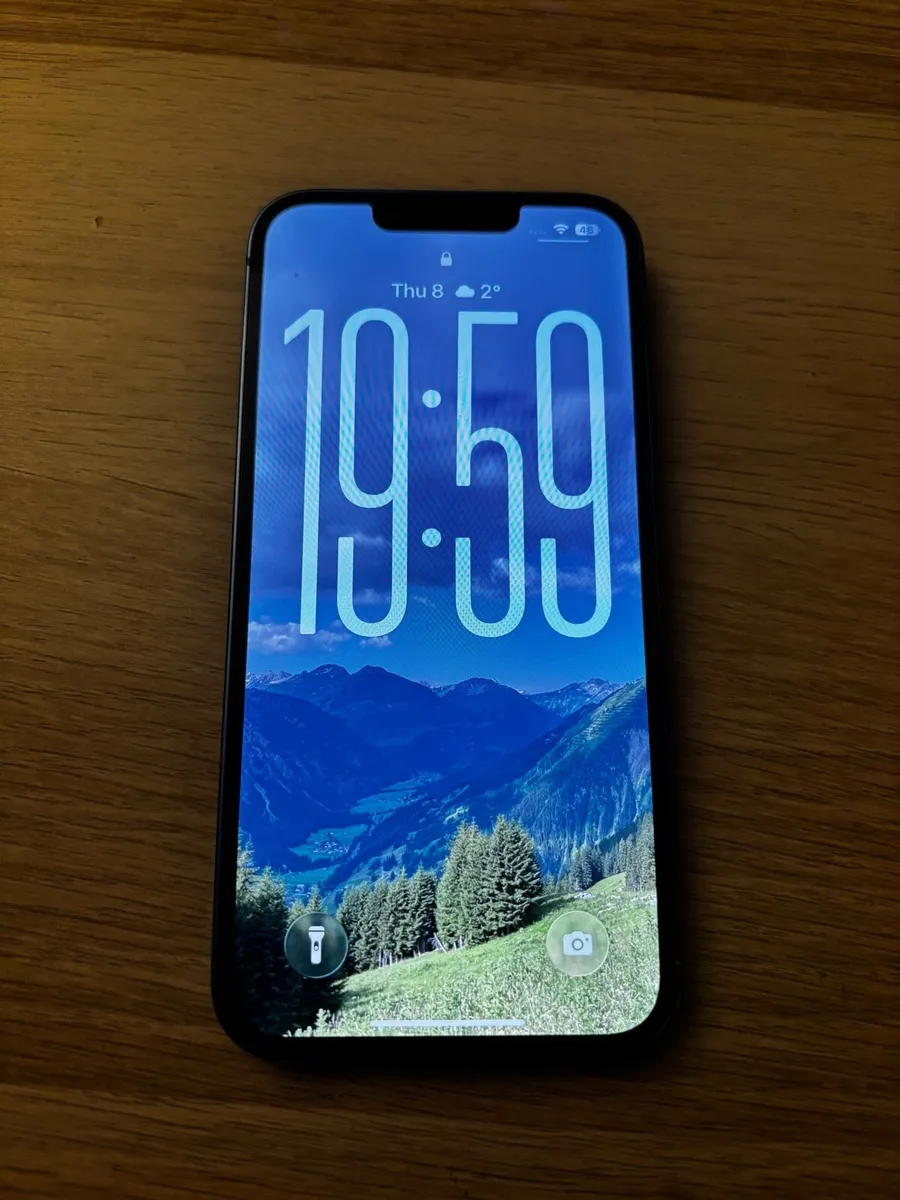 iPhone 13 128GB unlocked blue - Image 3