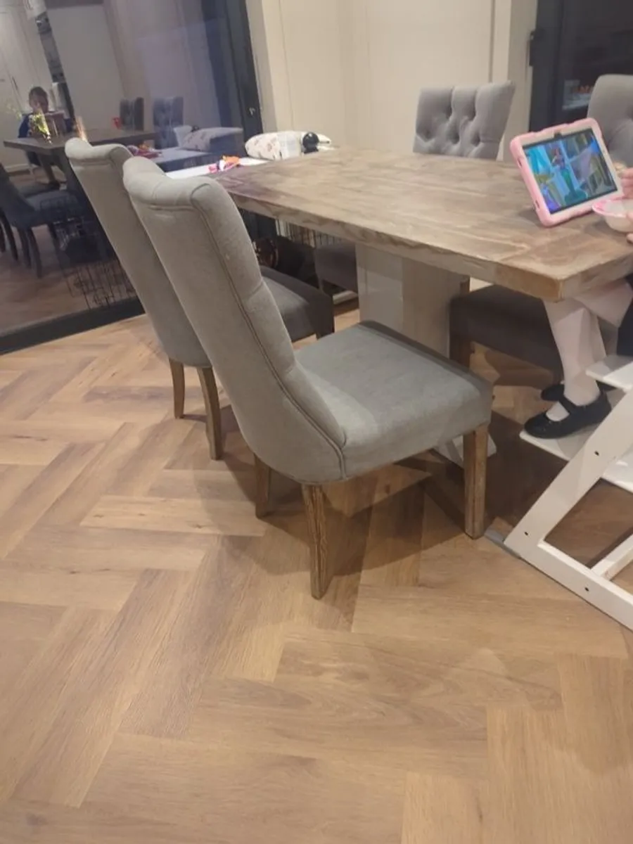 Bespoke kitchen table + 4 kitchen chairs - Image 4