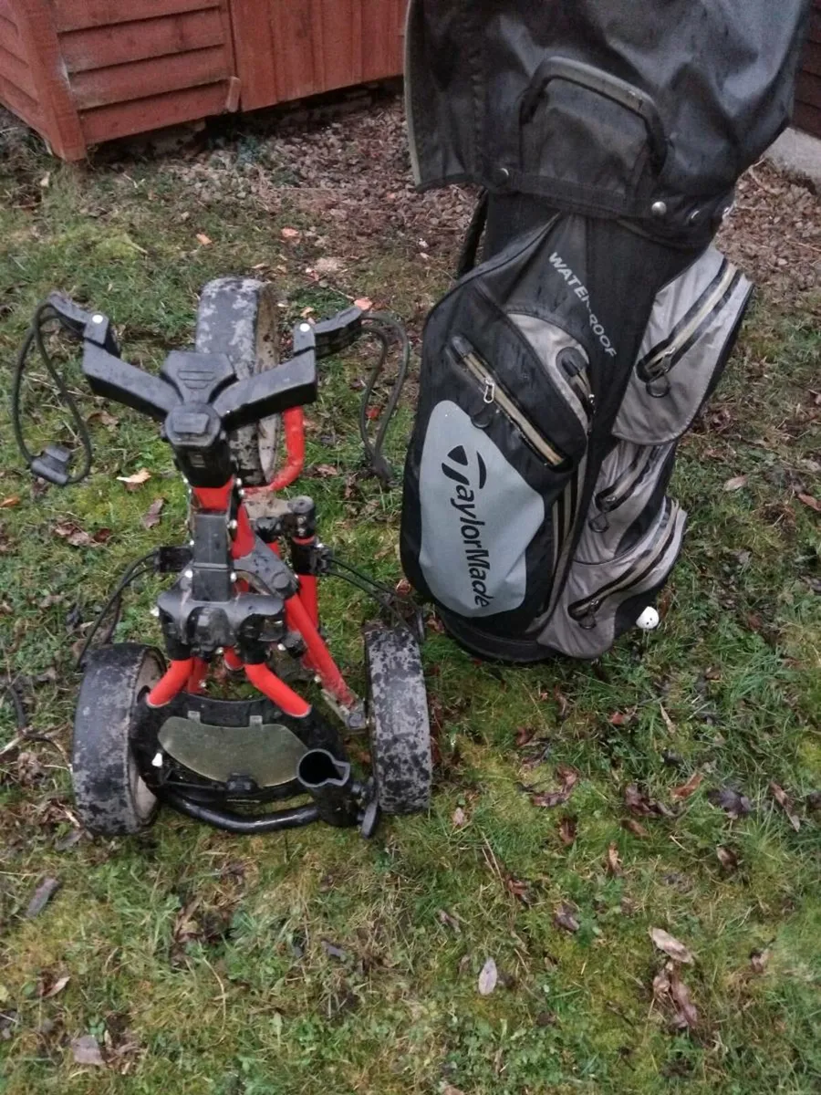 Fastfold trolley and bag - Image 3