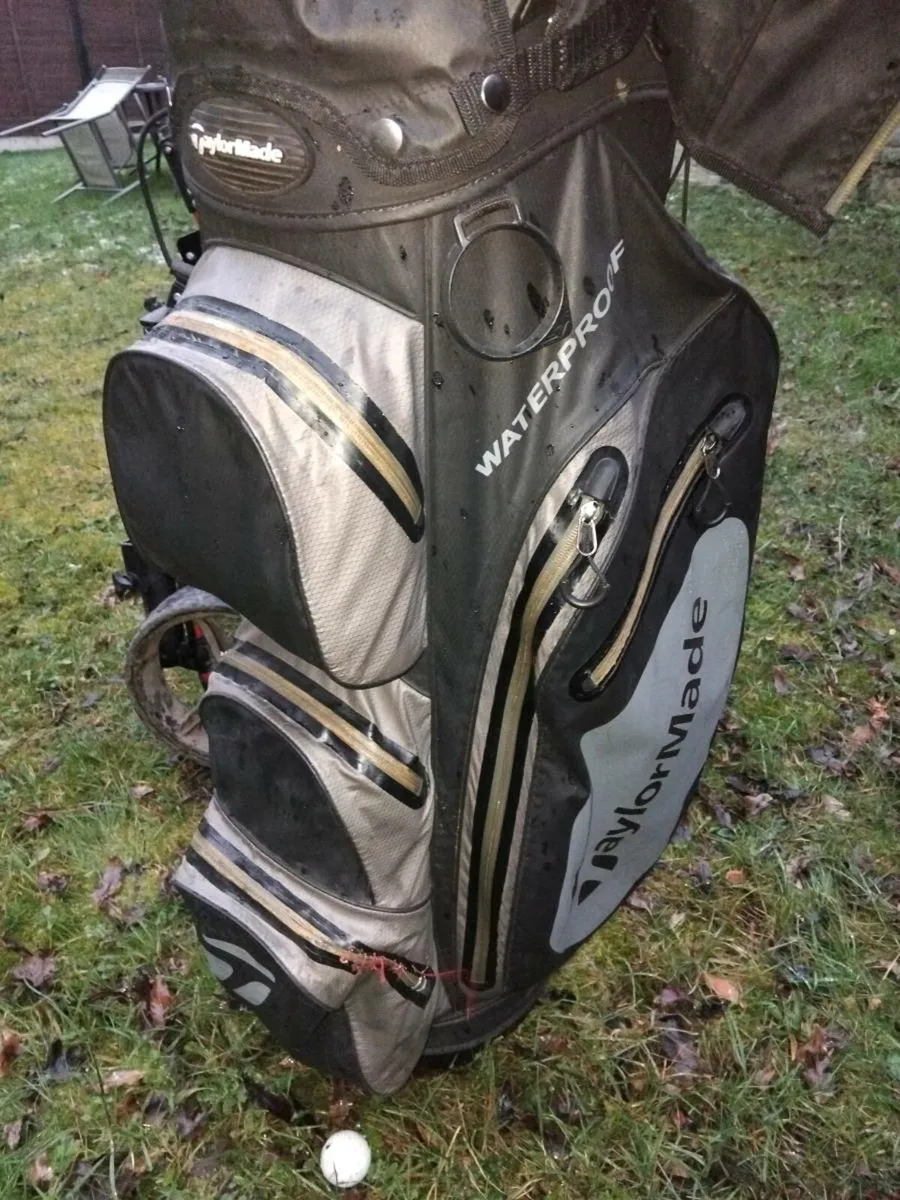 Fastfold trolley and bag - Image 4