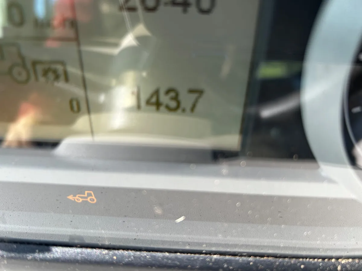 2022 Landini 5-085 with Loader - Image 3