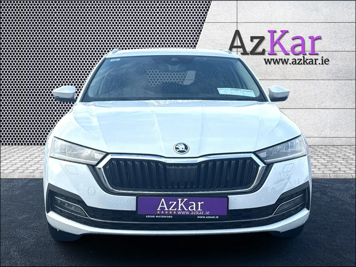 Skoda Octavia 2022 STYLE 1.4 PHEV 200BHP AUTOMATIC - Image 2