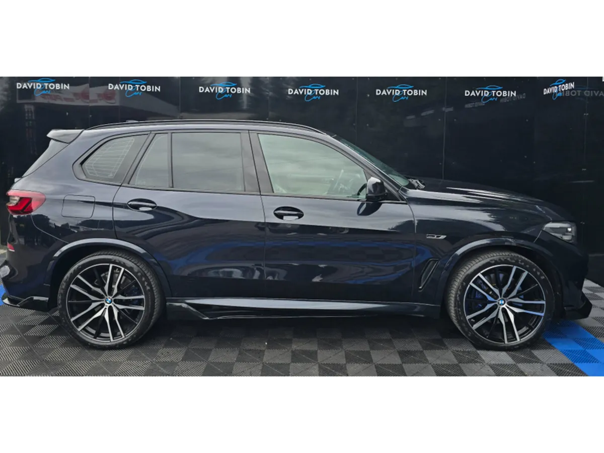 BMW X5 G05 XDRIVE 45E M SPORT PETROL PLUG-IN HYBRI - Image 3