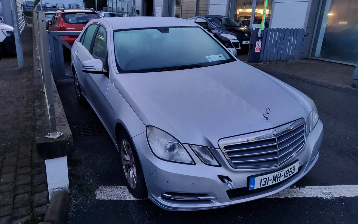 Mercedes-Benz E-Class 2013 - Image 1