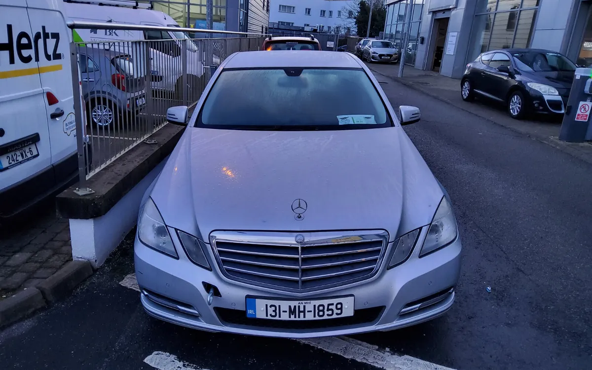 Mercedes-Benz E-Class 2013 - Image 4