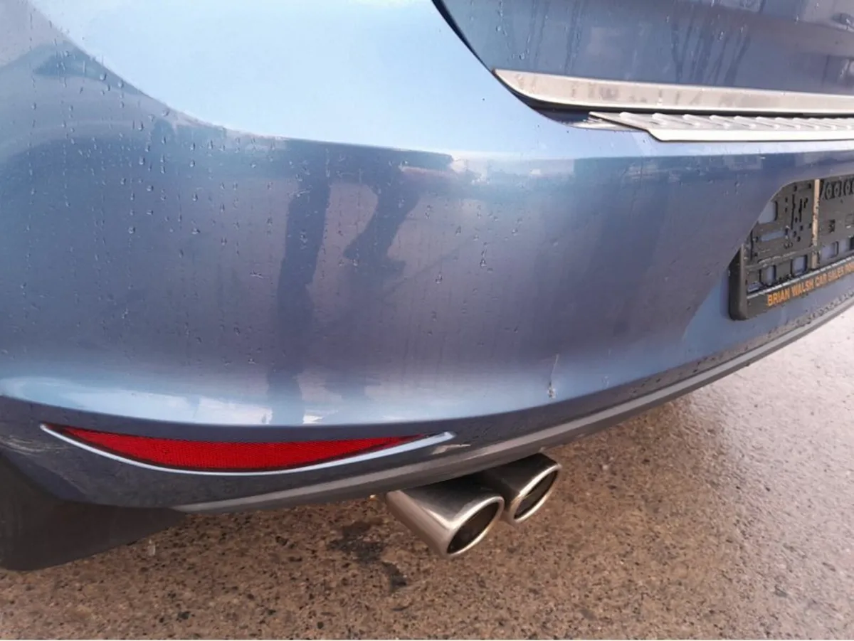 Volkswagen Golf 1.2 Petrol Comfort Line Automatic - Image 4