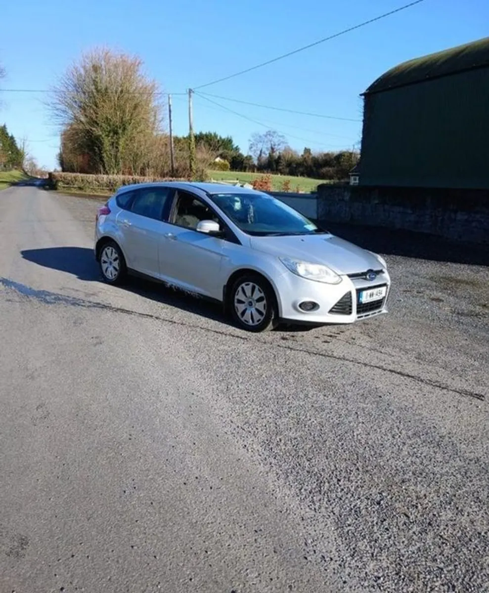 2011 Ford Focus Needs Engine - Image 1