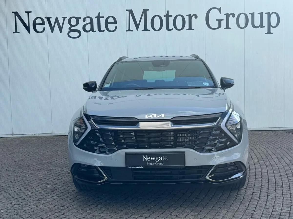 Kia Sportage HEV Anniversary 5DR A - Image 2