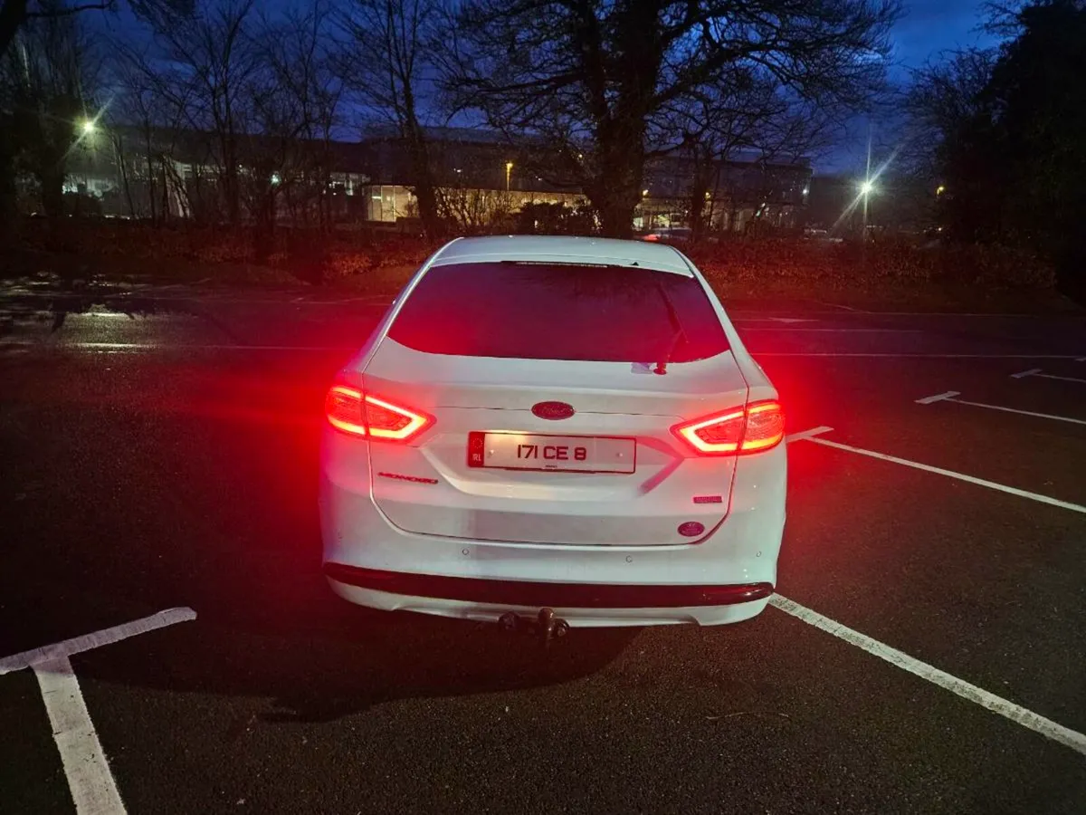 Ford Mondeo Titanium - Image 2