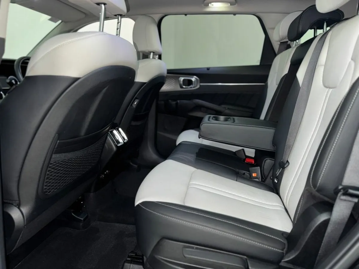 Kia Sorento DSL MY23 SAM 5DR Auto - Image 4