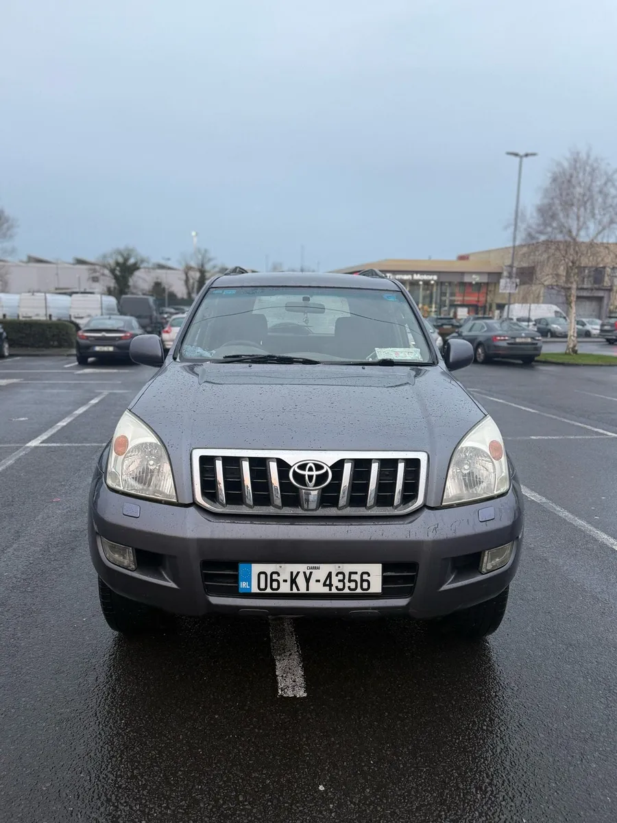 2006 Land Cruiser - Image 4