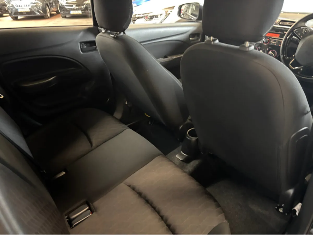 Mitsubishi Space Star SPAC 5MT INVITE 4DR - Image 4