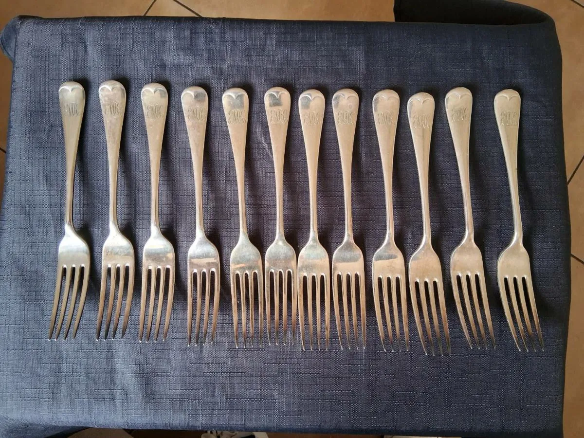 12 Vintage Fork's - Image 1