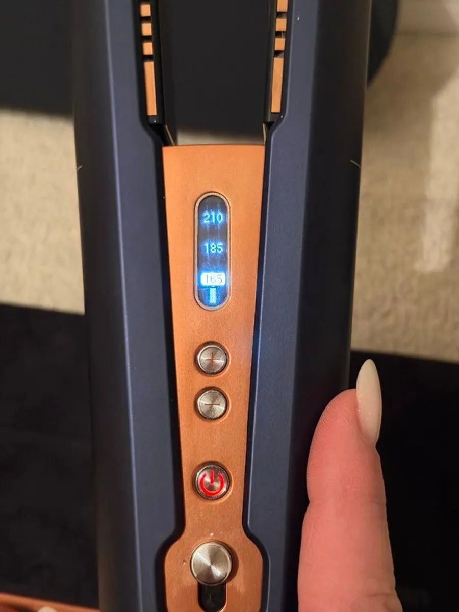 Dyson Coralle hair straightener - Image 2
