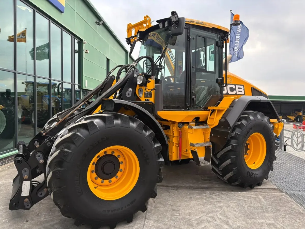 JCB 419S - Image 1