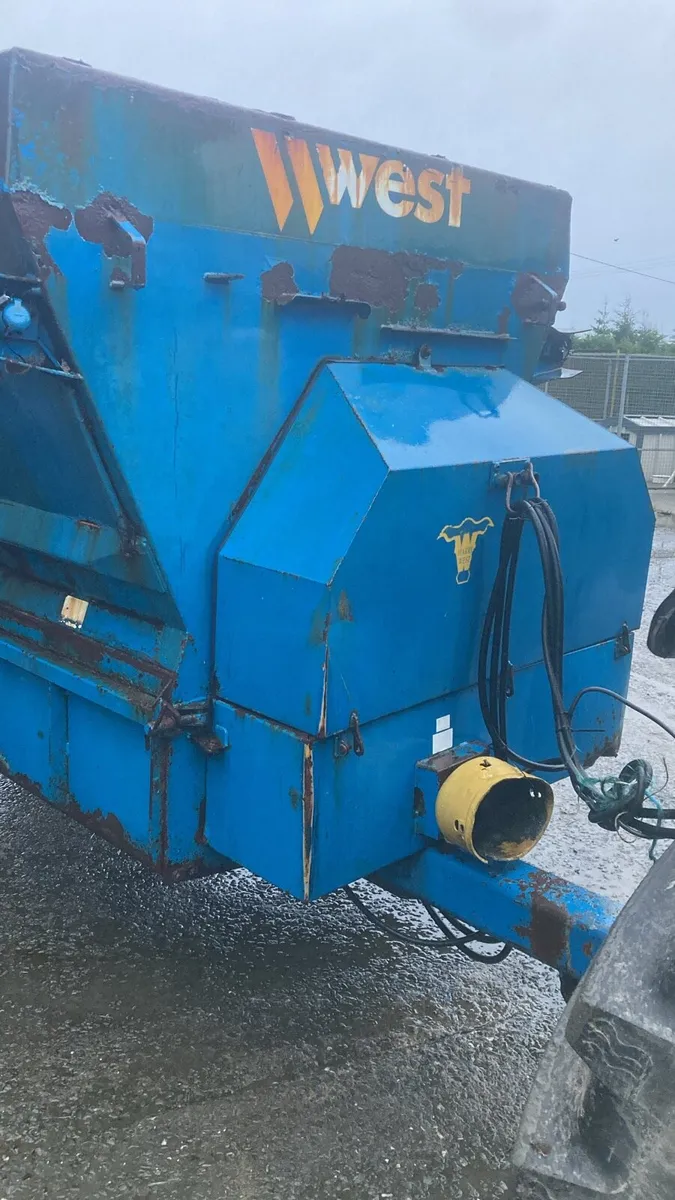 West 1600 dual manure spreader , - Image 4