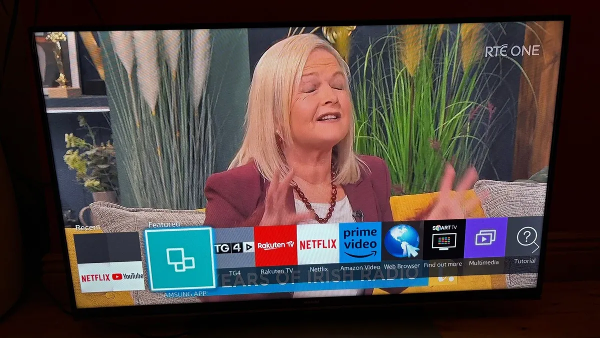 40” Samsung Smart TV - Image 1