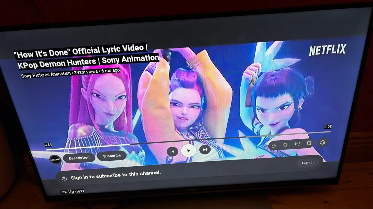 40” Samsung Smart TV - Image 3