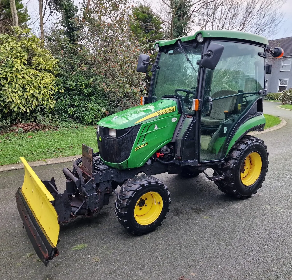 2019 John Deere 2026r Compact Tractor - Image 1