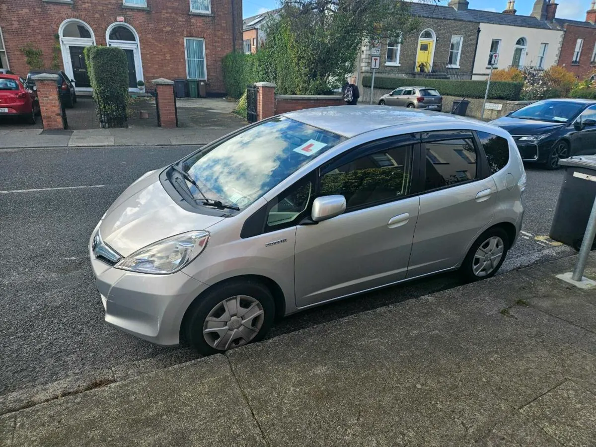 Honda Fit Hybrid - Image 2