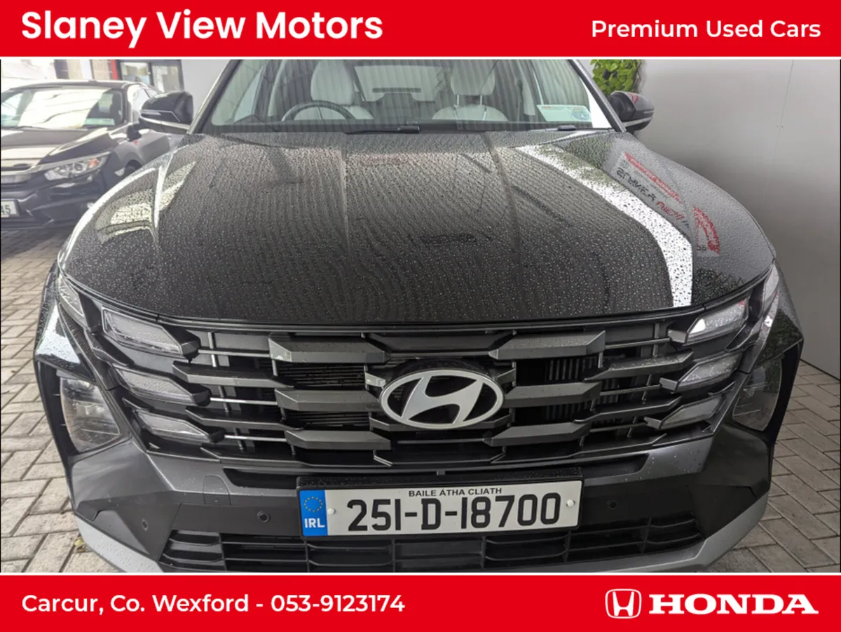 Hyundai Tucson EXECUTIVE 5DR - Image 2