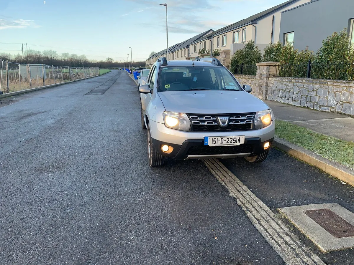 Dacia duster 151 look at photos - Image 1