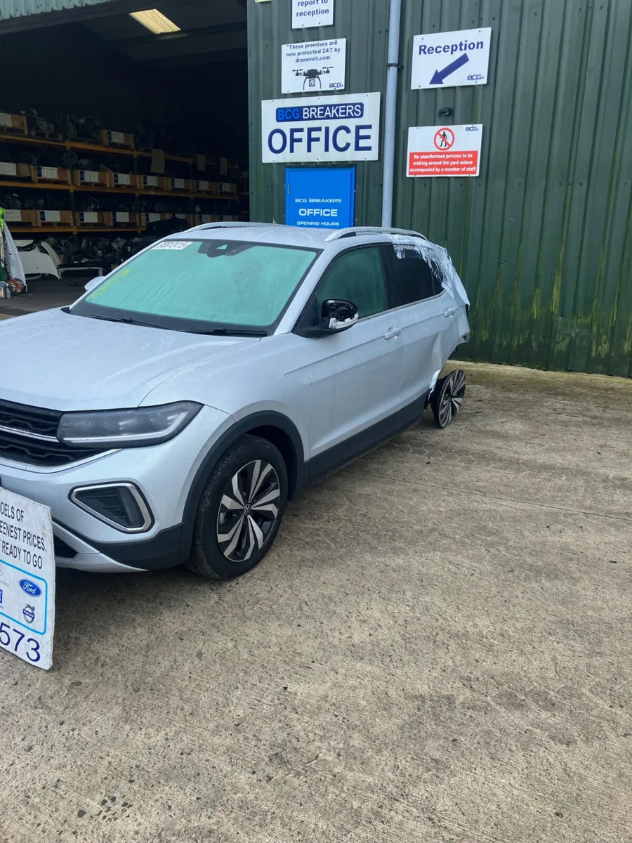 2025 vw t cross parts breaking - Image 2